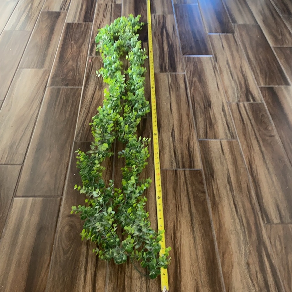 🪼2 5ft artificial frosted eucalyptus cinerea garland! - Picture 5 of 7